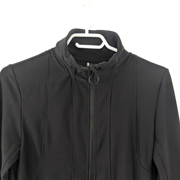 Mondetta Women's Black Lightweight Full Zip Jacket ~ Size Medium - Picture 2 of 8